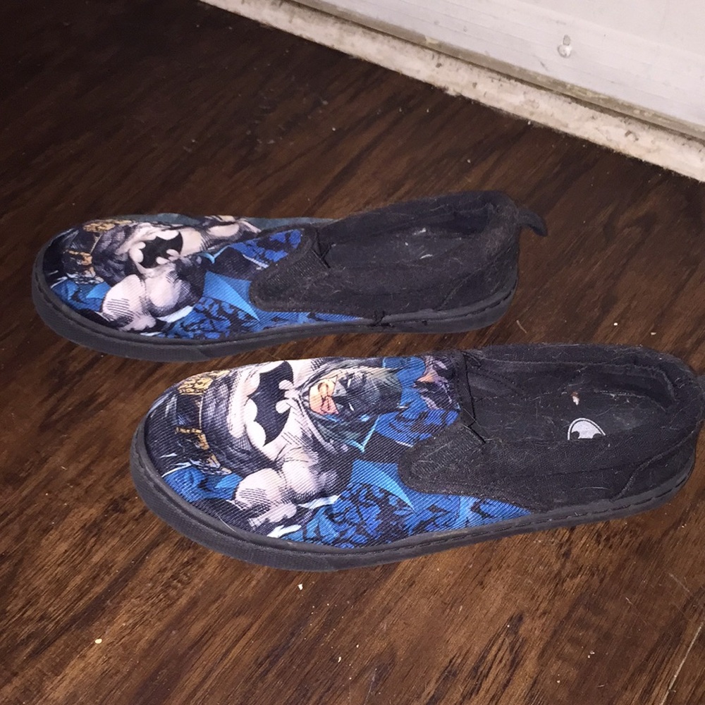 Shoes - Picture 2 of 5